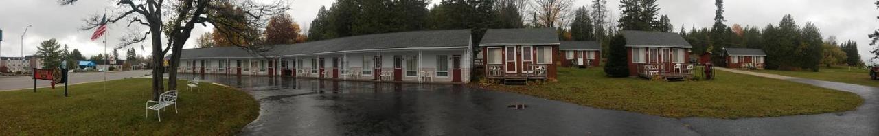 Firehouse Inn Saint Ignace Exterior photo